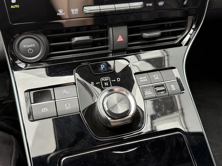 Vehicle Image 19