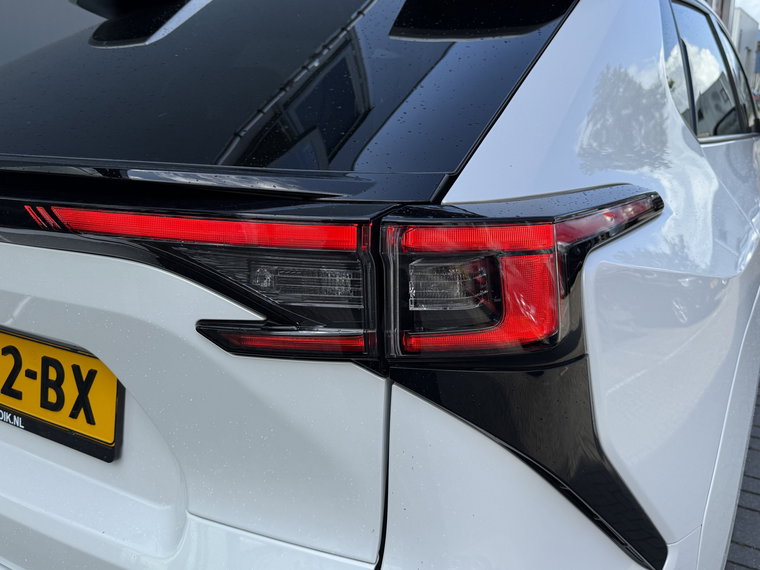 Vehicle Image 31