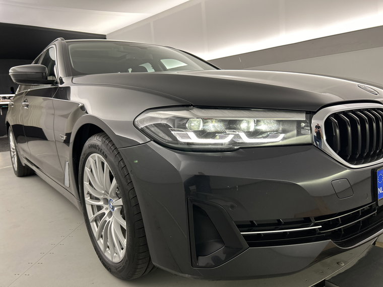 Vehicle Image 32