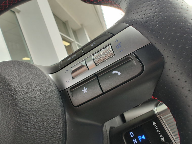 Vehicle Image 22