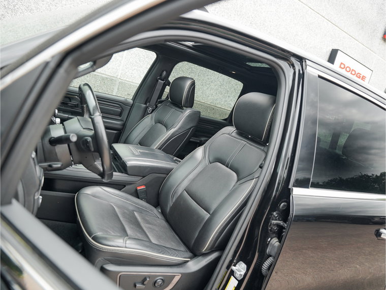 Vehicle Image 46