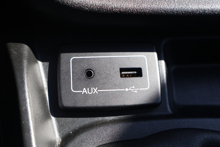 Vehicle Image 24