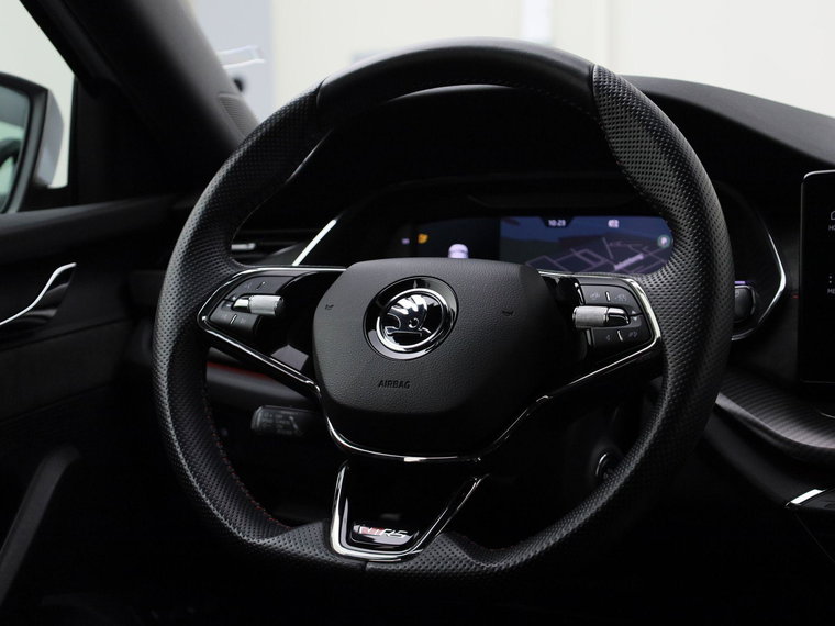 Vehicle Image 40