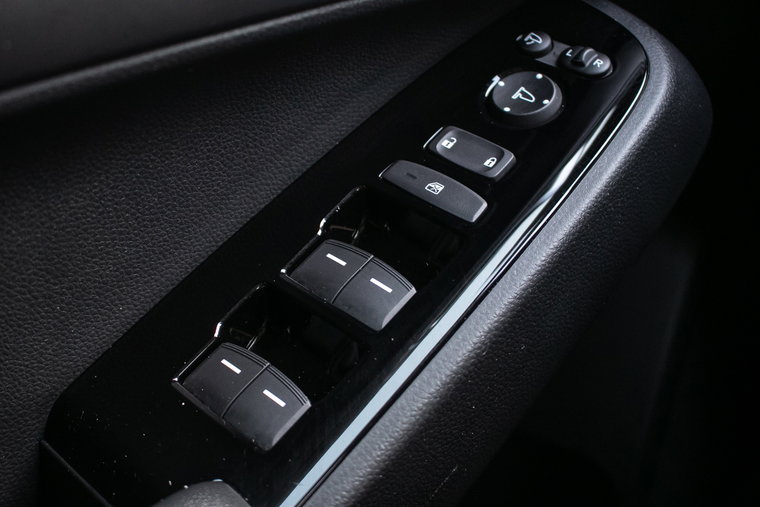 Vehicle Image 43