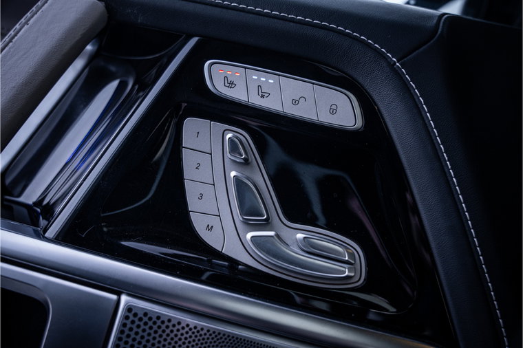 Vehicle Image 36