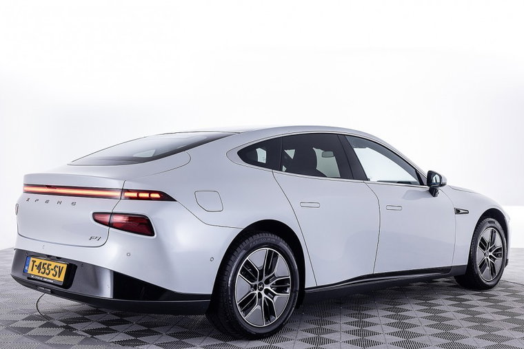 Vehicle Image 35