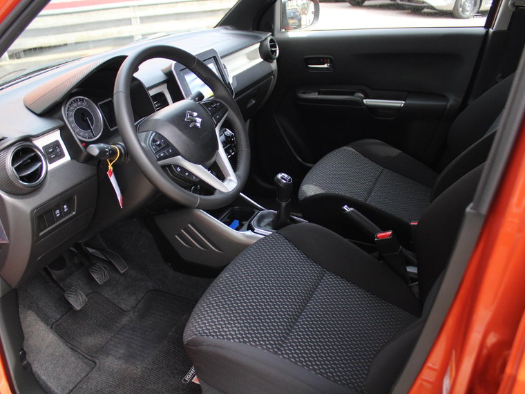 Vehicle Image 14