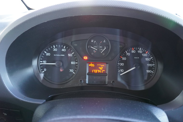 Vehicle Image 14