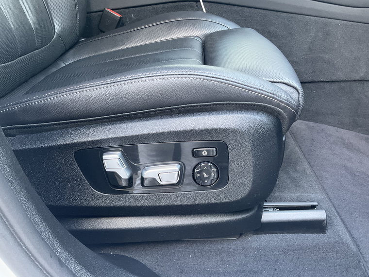 Vehicle Image 39