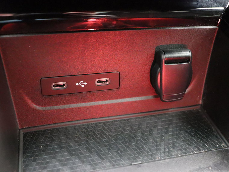 Vehicle Image 34