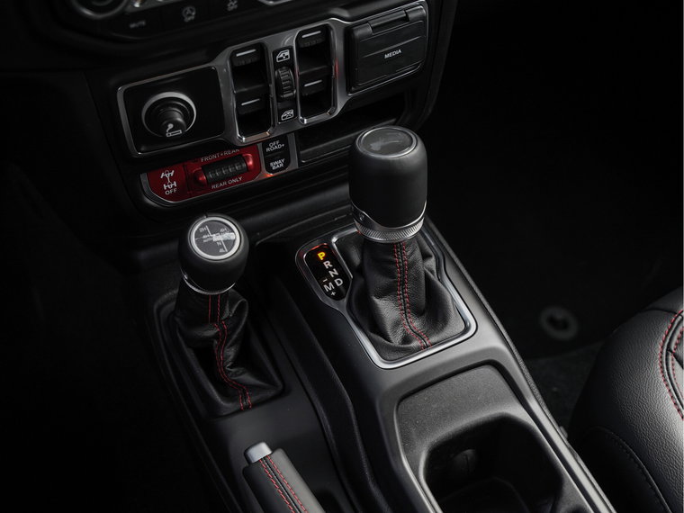 Vehicle Image 23