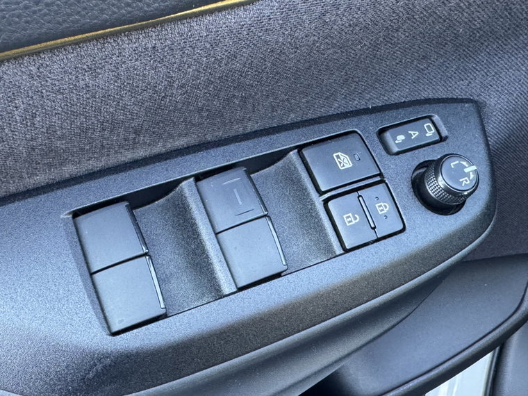 Vehicle Image 37