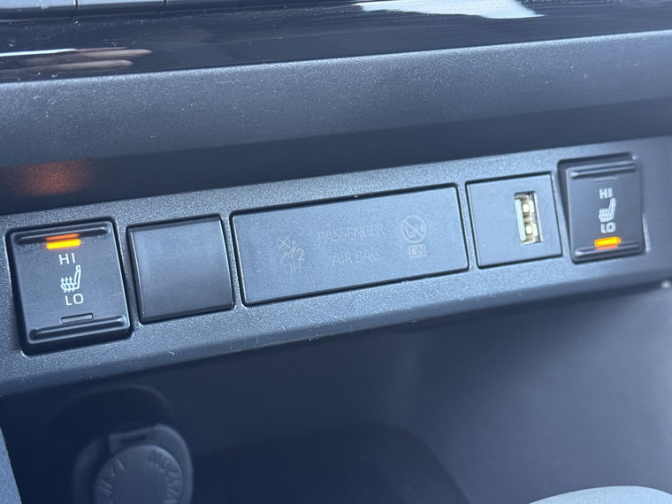 Vehicle Image 40