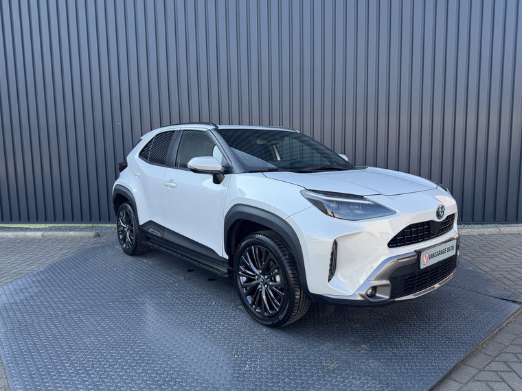 Vehicle Image 6