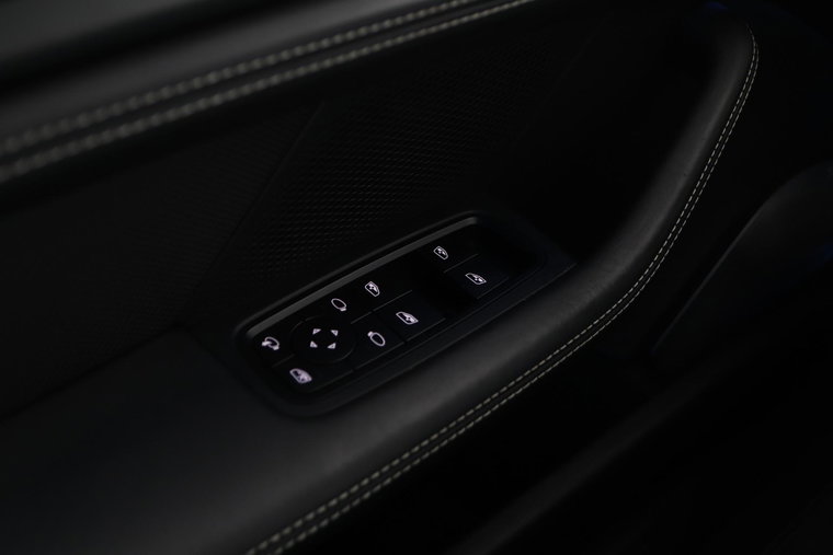 Vehicle Image 39