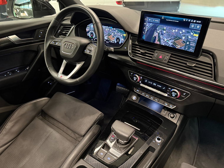 Vehicle Image 25