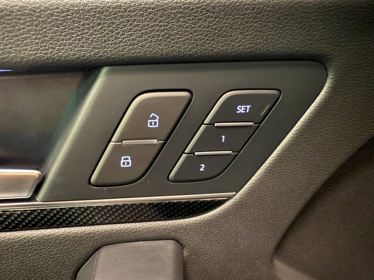 Vehicle Image 58