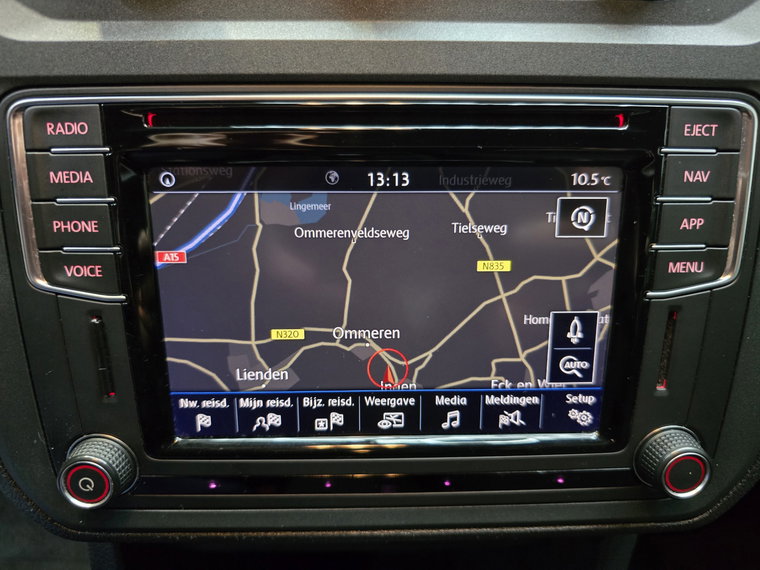 Vehicle Image 14