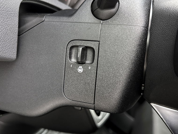 Vehicle Image 34