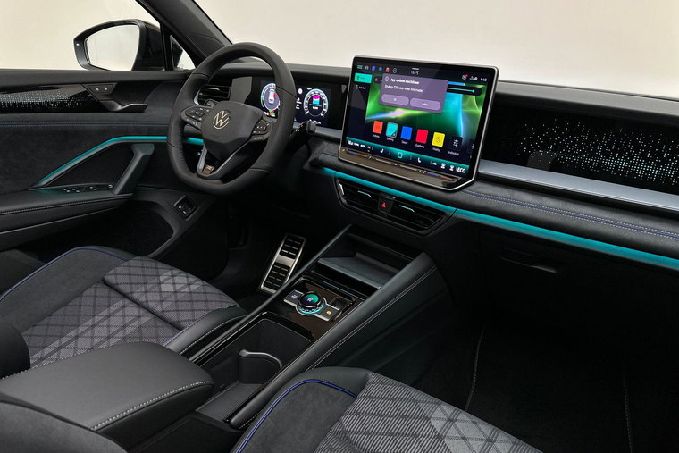 Vehicle Image 15