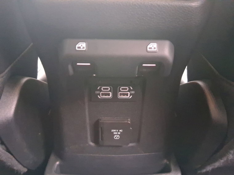 Vehicle Image 38