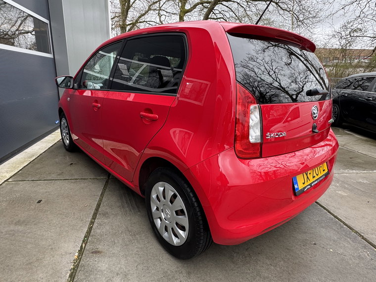 Vehicle Image 23