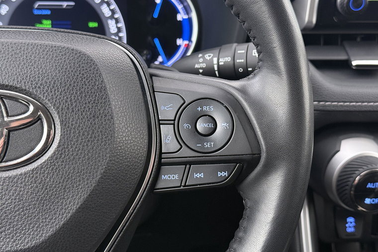 Vehicle Image 23