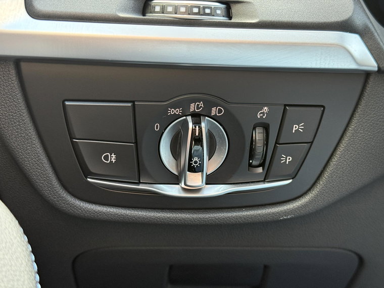 Vehicle Image 50