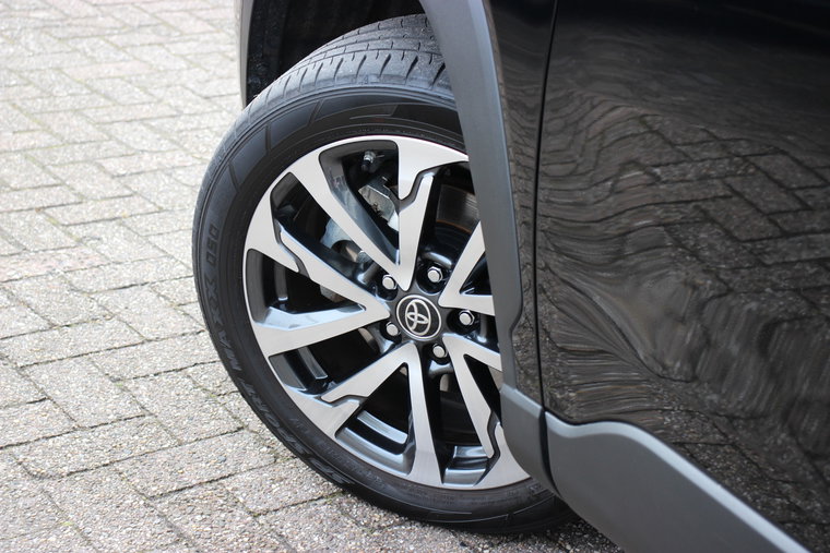 Vehicle Image 8