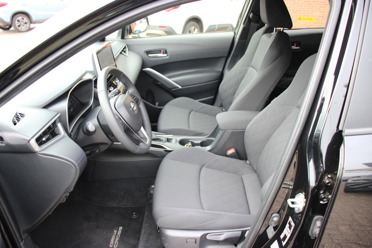 Vehicle Image 10