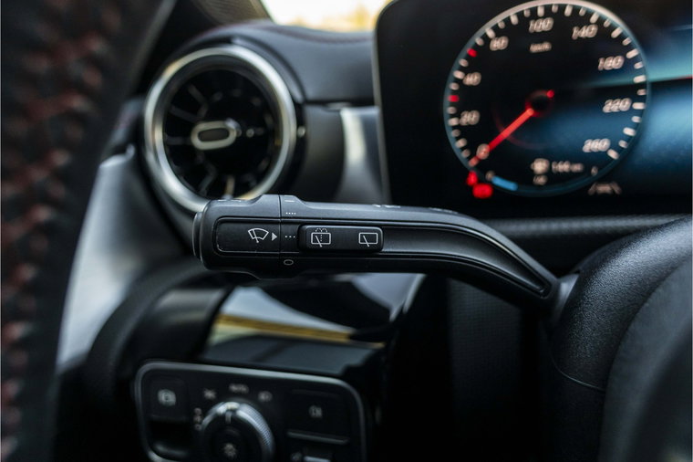 Vehicle Image 27