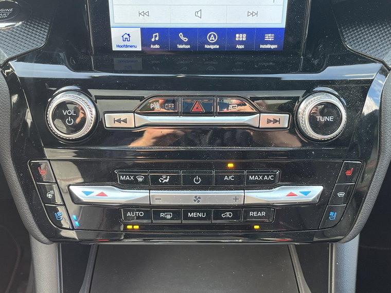 Vehicle Image 27
