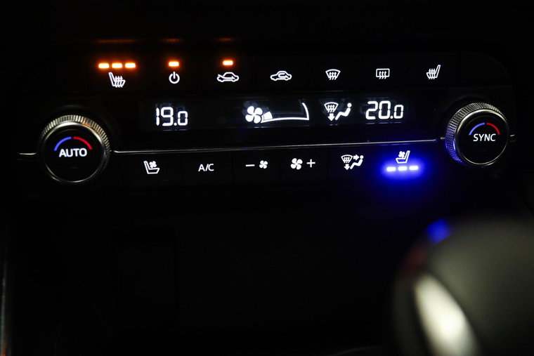 Vehicle Image 45