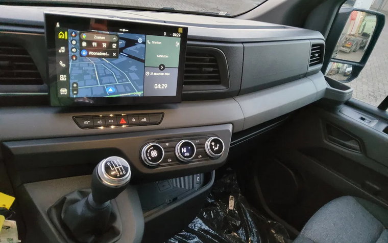 Vehicle Image 21