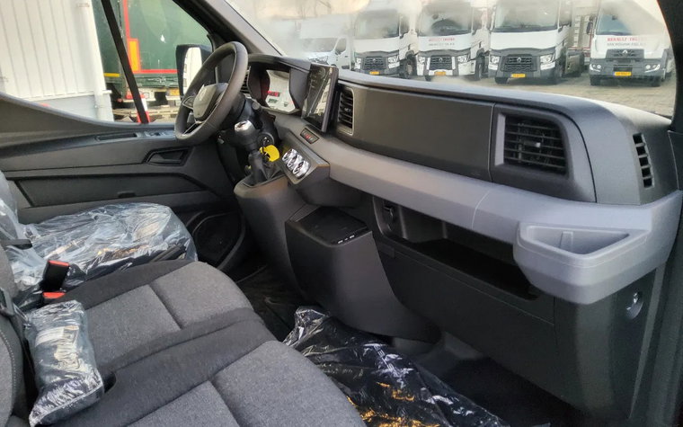 Vehicle Image 33