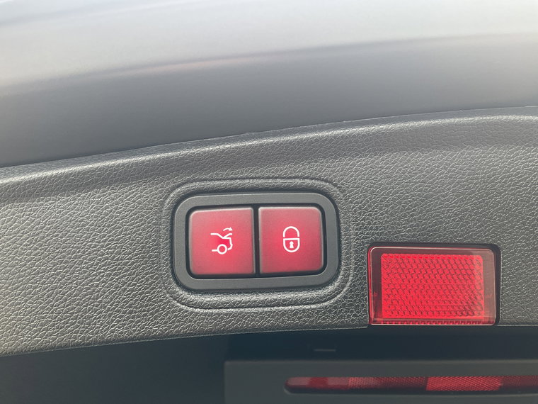 Vehicle Image 33