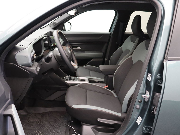 Vehicle Image 19