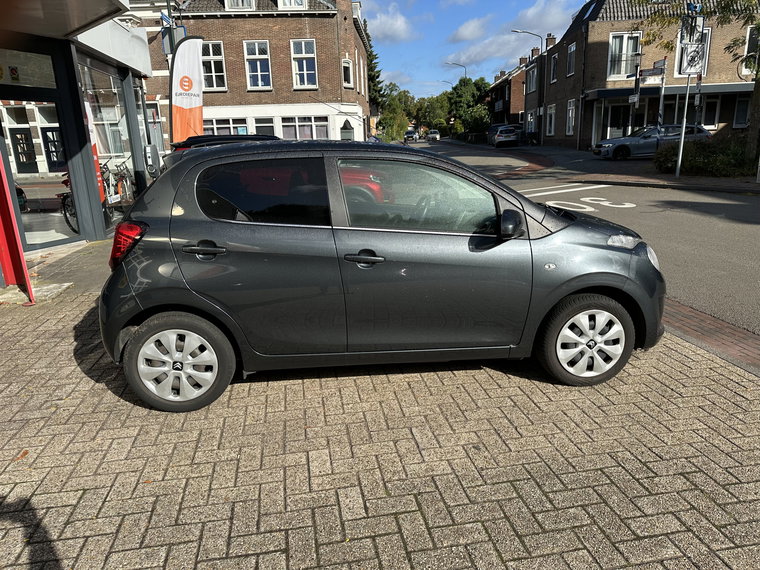 Vehicle Image 6