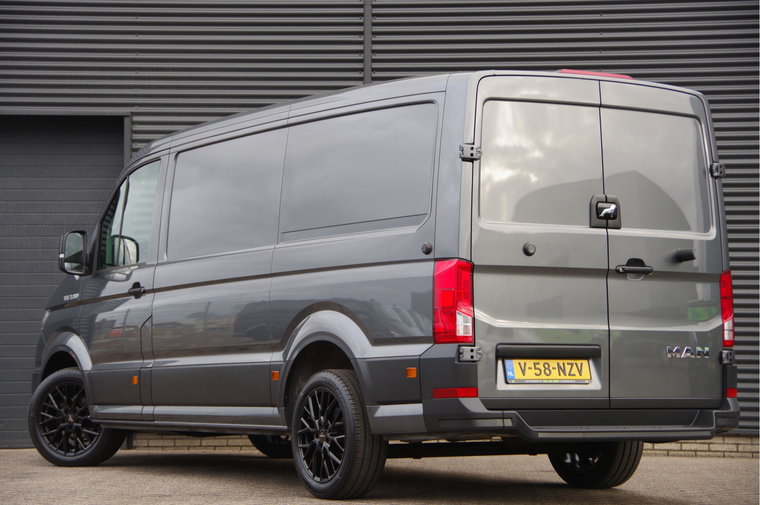 Vehicle Image 34