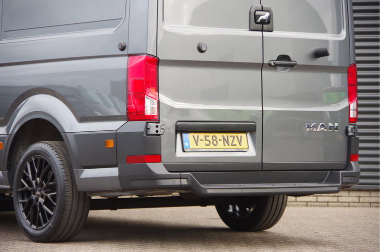 Vehicle Image 35