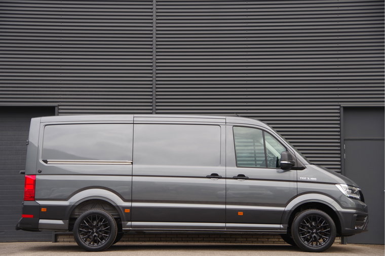 Vehicle Image 40