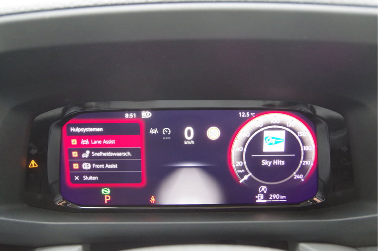 Vehicle Image 10
