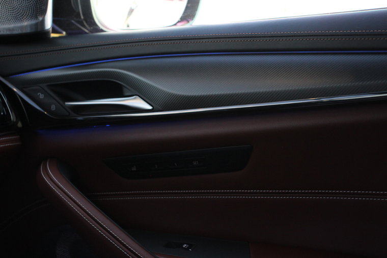 Vehicle Image 33