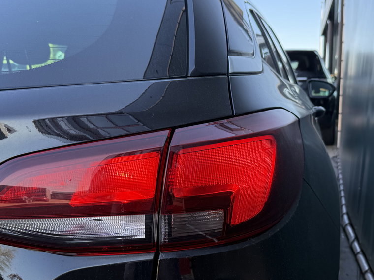 Vehicle Image 13
