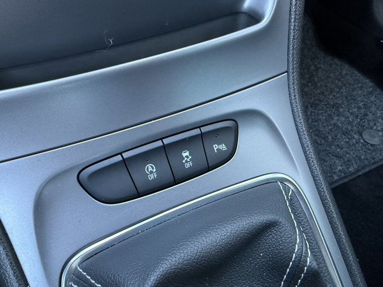 Vehicle Image 33