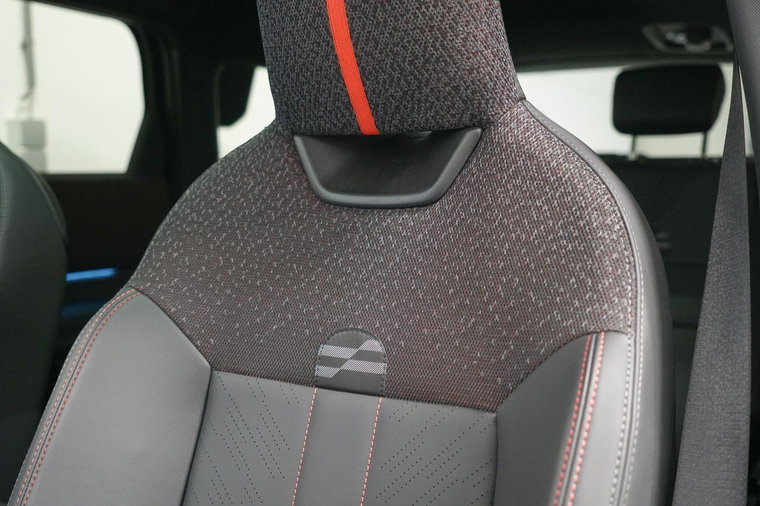 Vehicle Image 27