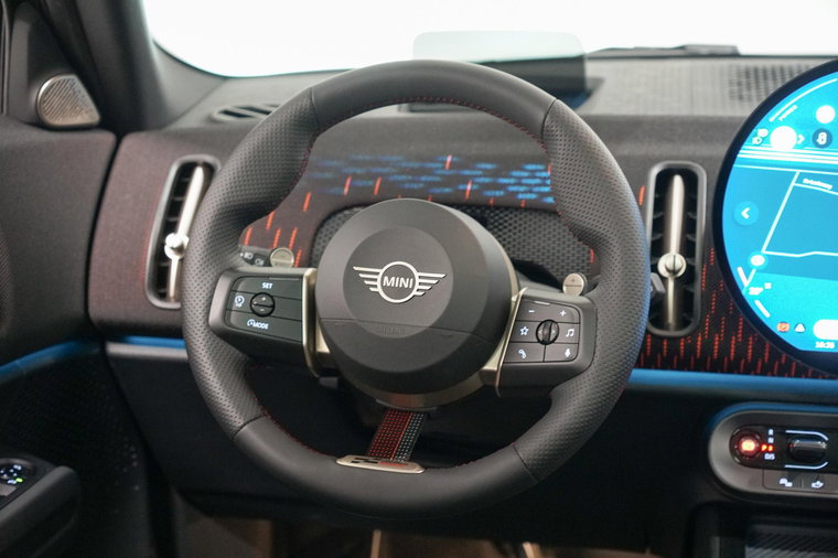 Vehicle Image 45