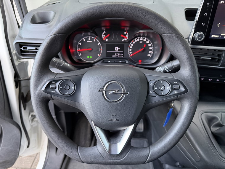 Vehicle Image 40