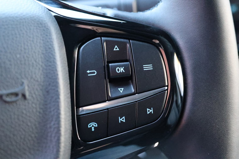 Vehicle Image 22