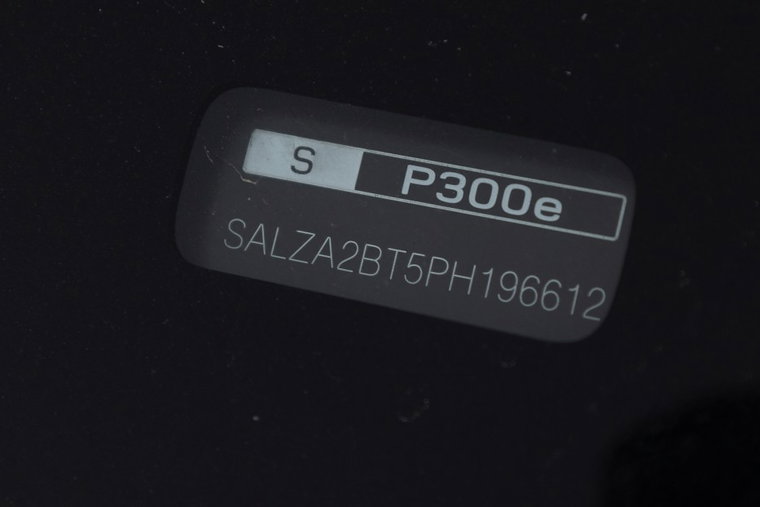Vehicle Image 60